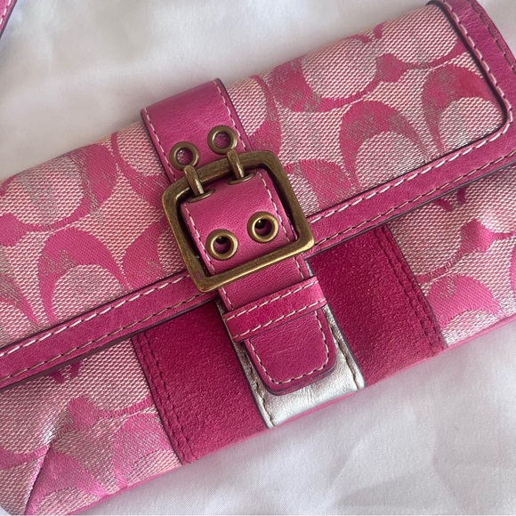 Rare Coach Signature Raspberry Pink Leather Trim Wristlet Keychain Vintage Y2K - Picture 4 of 5